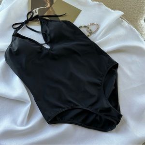 Sz_M VICTORIA'S SECRET  One-Piece Swimsuit